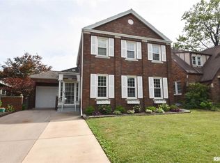 530 W Forrest Hill Ave, Peoria, IL