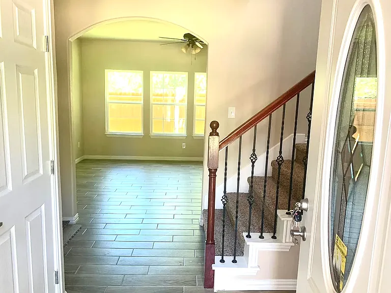 311 Milton St #3 — Photo 3