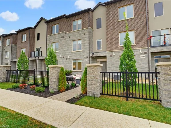3289 Homestead Dr, Hamilton, ON L0R 1W0