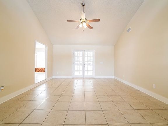4th image of 2302 Evenglow Ct