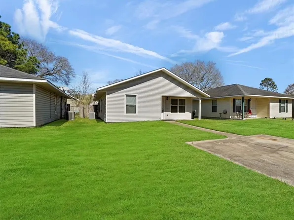 11947 Greenmesa Dr, Houston, TX 77044
