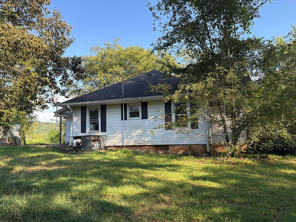 1st image of 5052 Hammett Hill Rd