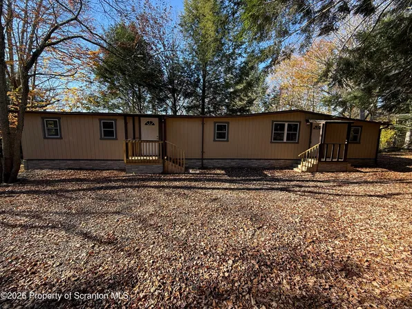 1539 Coolbaugh Rd, Gouldsboro, PA 18424