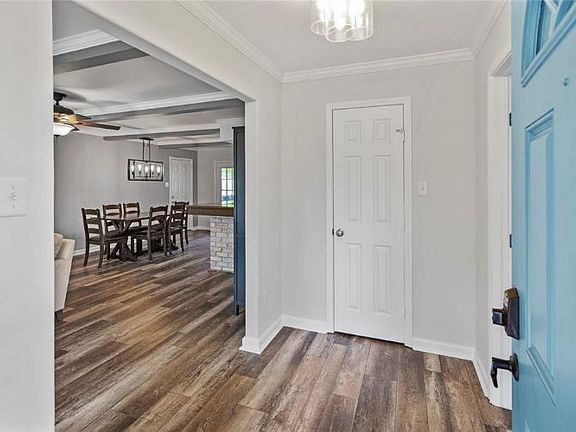 3rd image of 6813 Golf Crest Dr