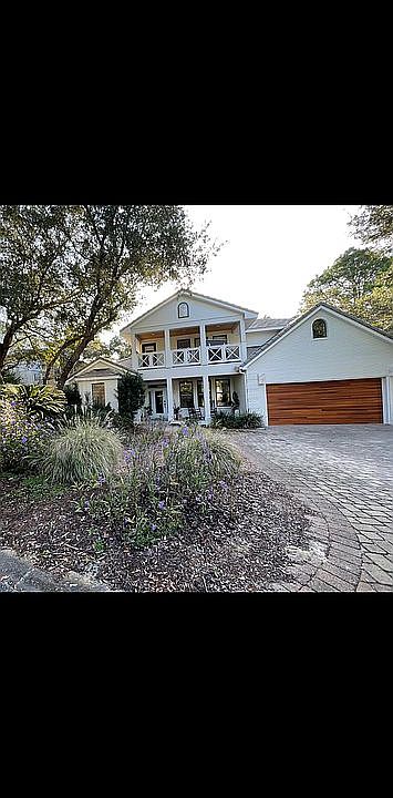 2nd image of 168 Lake Pointe Dr