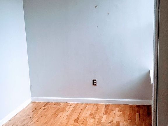 2nd image of 1298 De Kalb Ave #8B