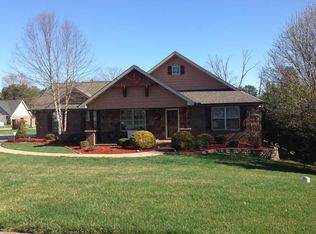 8100 Morning Rose Ln, Corryton, TN 37721