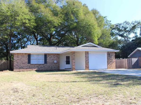 5910 Independence Dr, Milton, FL 32570