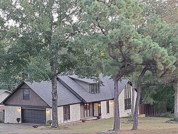2nd image of 2 Dove Creek Cir