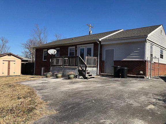 3rd image of 315 Scenic Dr
