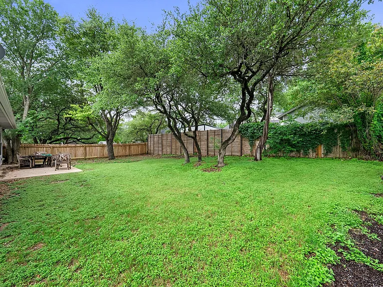 10410 Cayuse Cv — Photo 25