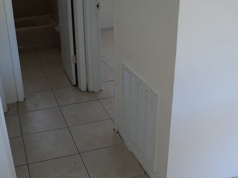 411 Spruce Ave — Photo 9