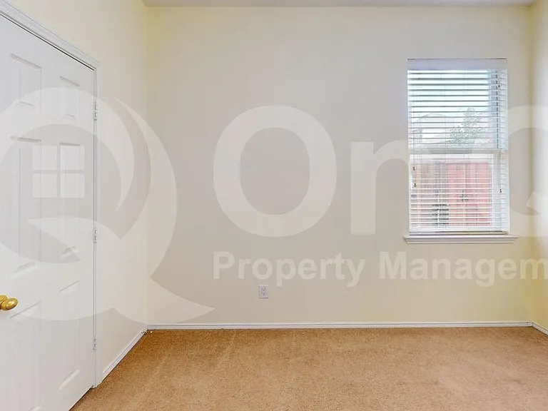 6513 Cartier Ct — Photo 13