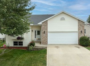 603 Ashford Dr NE, Cedar Rapids, IA 52402