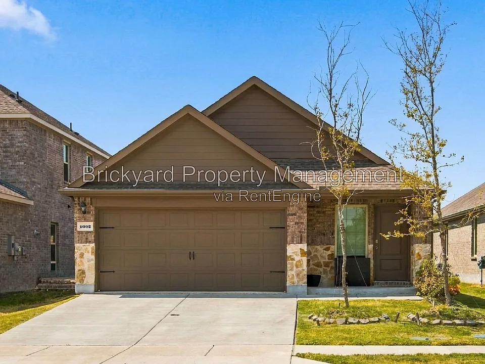 1602 Callaway Dr