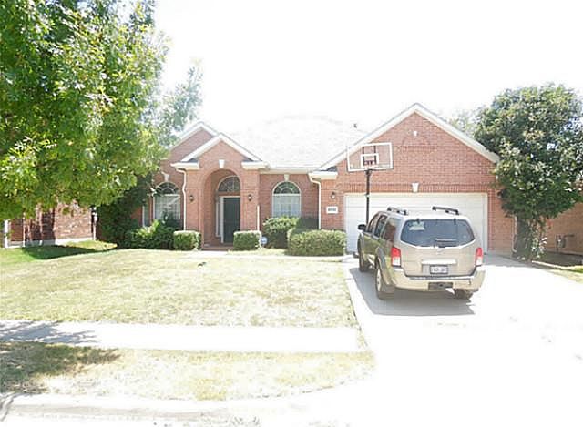 1st image of 4832 Gloucester Dr