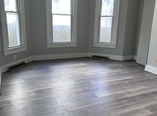 921 Alton St, Alton, IL 62002