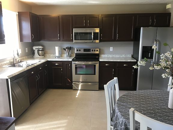 3rd image of 605 E Kristie Ave