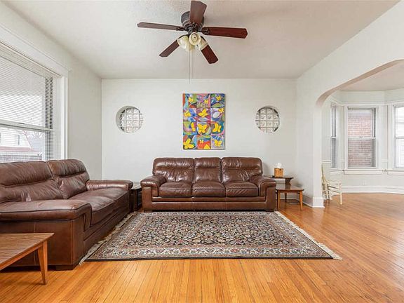 2nd image of 4339 Itaska St