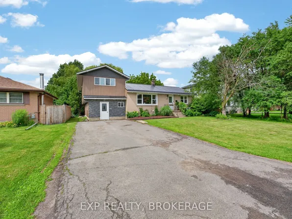 44 Lennox St, Kingston, ON K7M 4S4