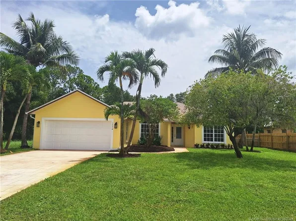 1574 SE Minorca Ave, Port Saint Lucie, FL 34952