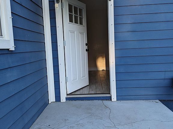 4th image of 4515 22nd Ave S