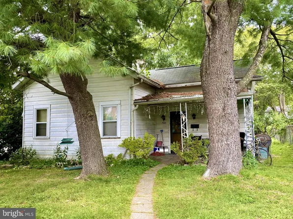 700 Buck Ln, Haverford, PA 19041