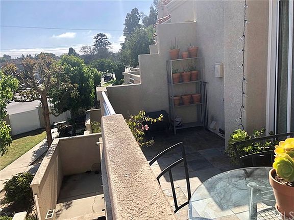 5th image of 1845 Plaza Del Amo APT E