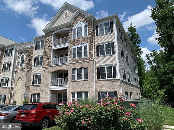 2nd image of 1003 Running Creek Way Unit 32
