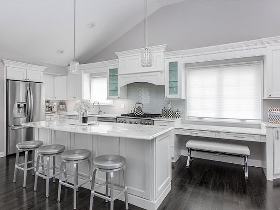 3rd image of 10 Rockaway Pl