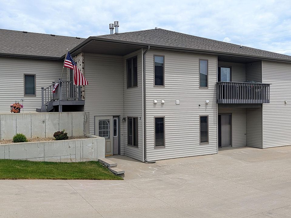 1st image of 1301 N 33rd St APT 3