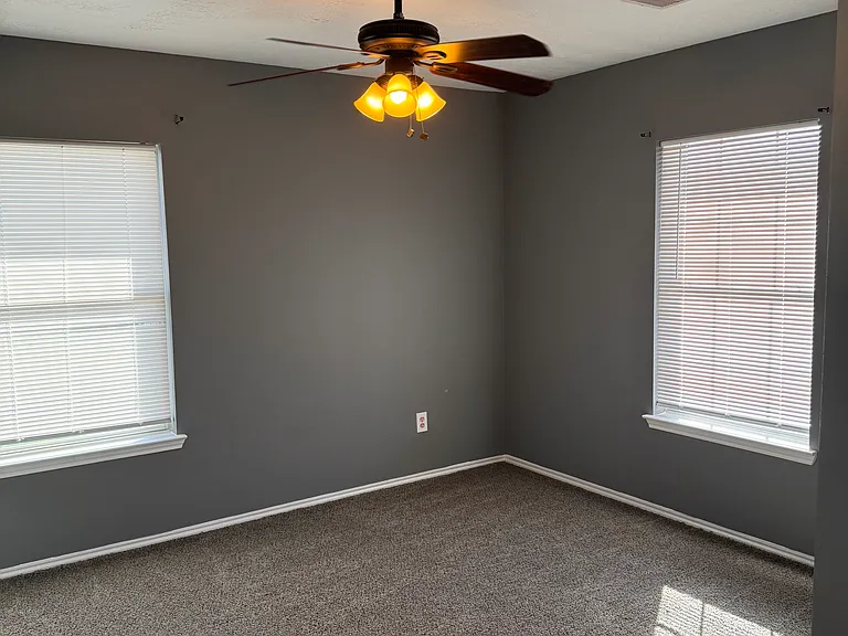 2810 Lockeridge Pines Dr — Photo 20