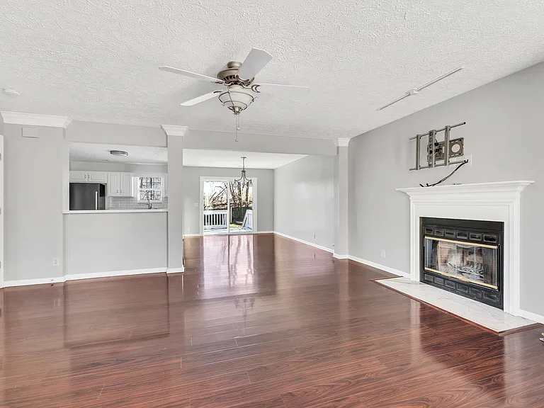 121 Deer Ridge Ln — Photo 13