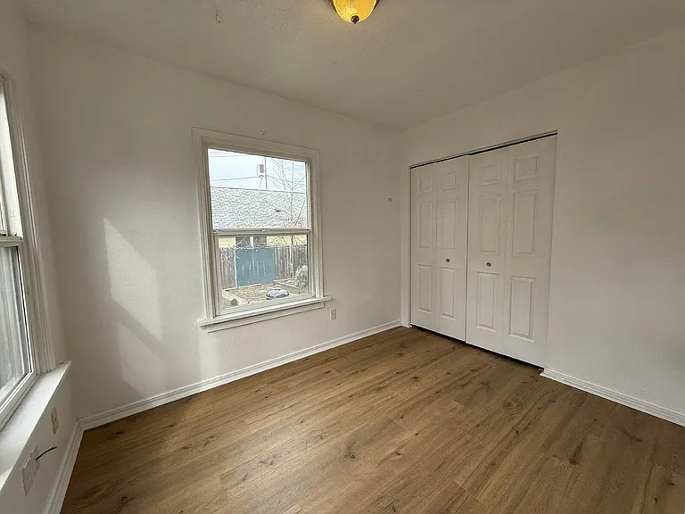 777 W 10th Ave #A — Photo 17