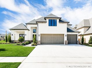 5812 W Waco St, Broken Arrow, OK 74011