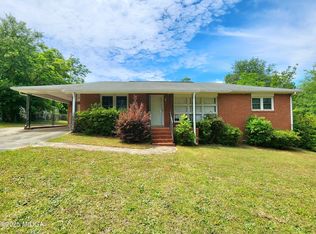 111 Oconee St, Warner Robins, GA 31088