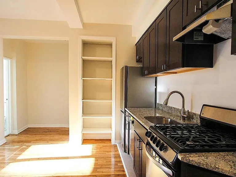 5532 Netherland Ave #B — Photo 4