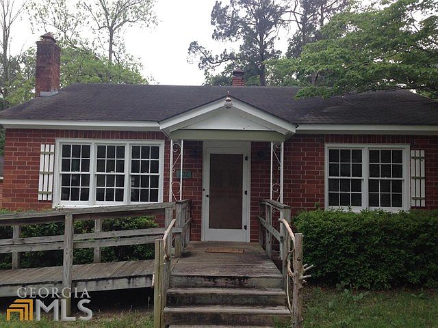 1st image of 372 Savannah Ave