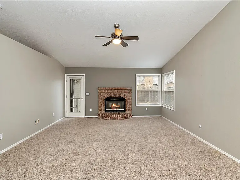 4245 S Danridge Ave — Photo 7