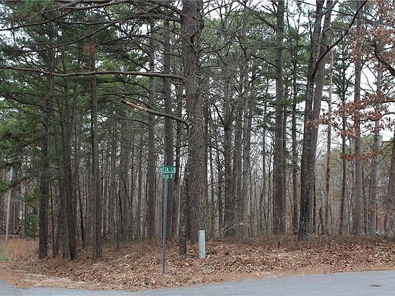 5th image of 9 Helmsley Ln