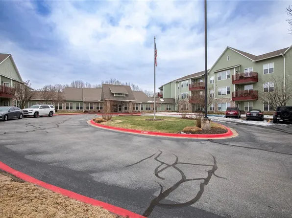 1 Highlands Crossing Dr APT 119, Bella Vista, AR 72715