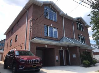6138 172nd St FLOOR 3, Fresh Meadows, NY 11365