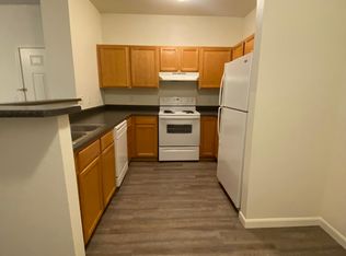 1802 Pier Way APT 304, Bloomington, IL 61704