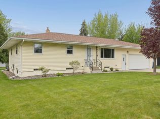 5840 Rolling Ridge Rd, Saint Cloud, MN 56303