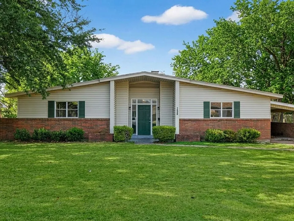 1428 Flamingo Ln