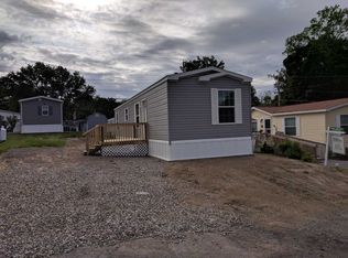 419 Sand Gate Dr, New Windsor, NY 12553