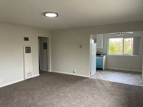 Full living room to the kitchen