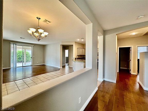 3rd image of 9868 Shadow Grove Ave