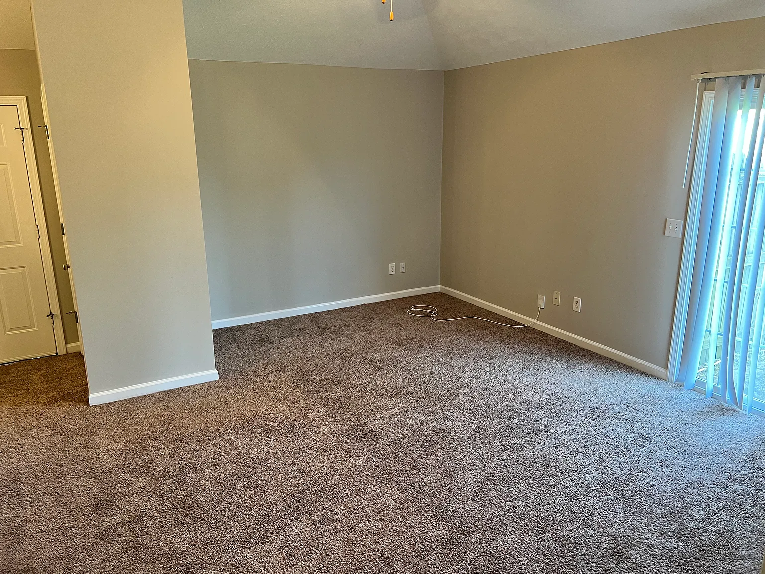 3 bed, 1239 sqft, $1,695 — Photo 4