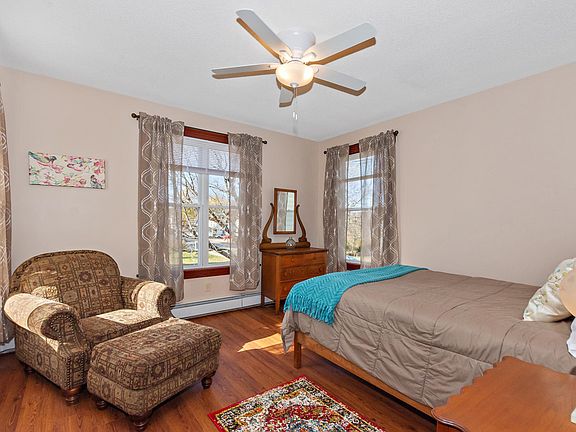 2nd floor guest room (currently rented)